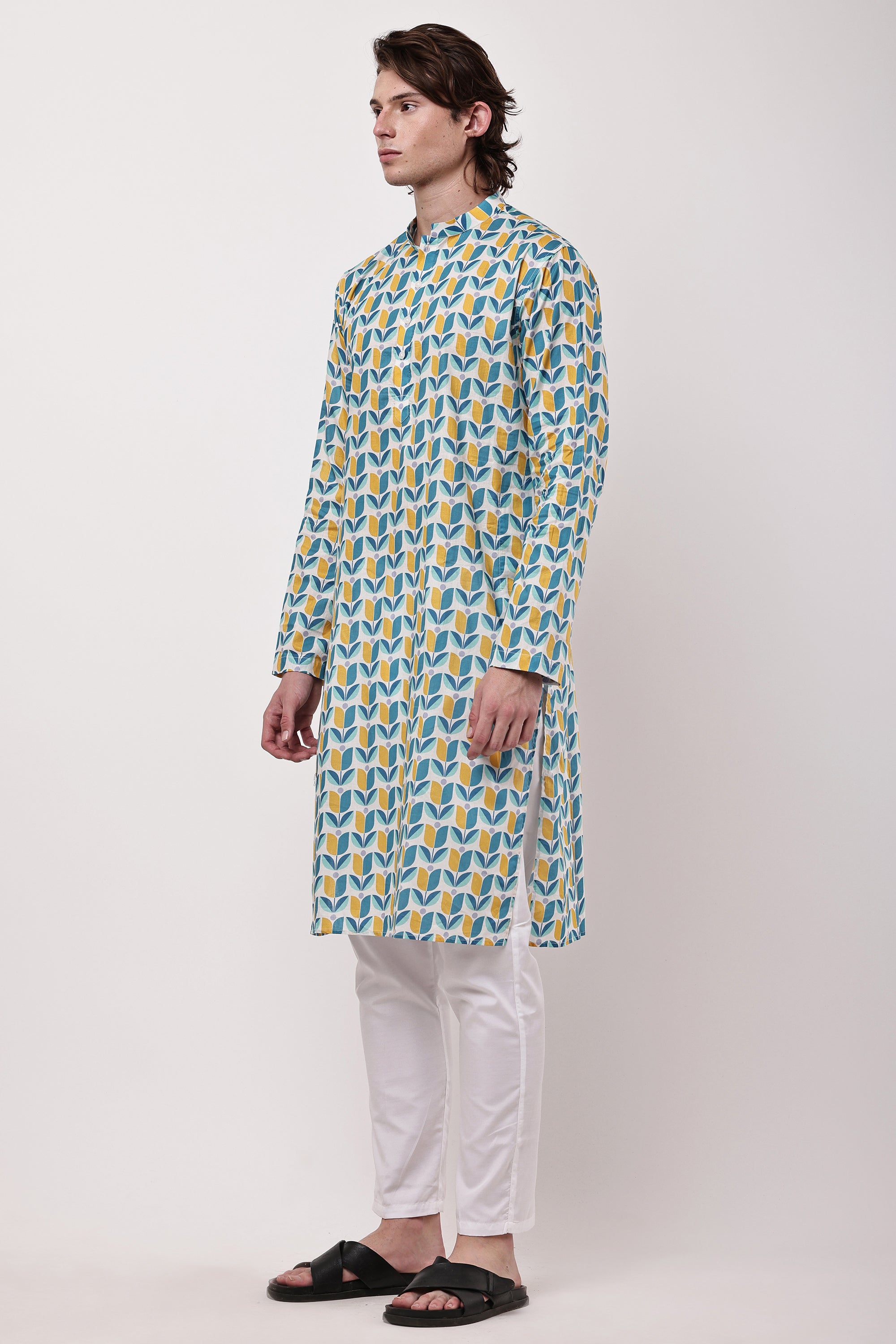 Men White & Multicolour Abstract Leaf Printed Straight Kurta Set