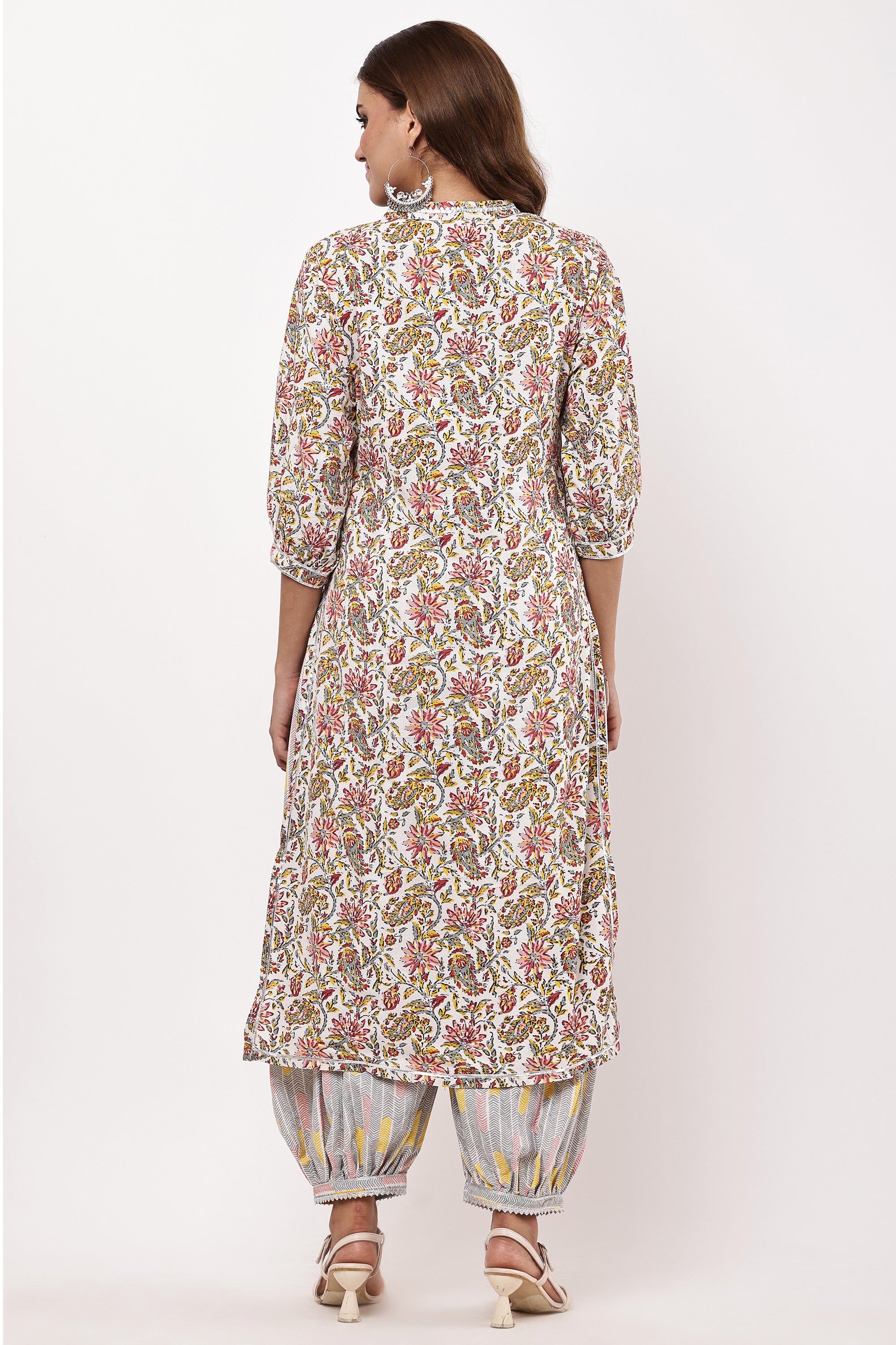 Women Multicolour Floral Printed Kurta Set with Chiffon Dupatta