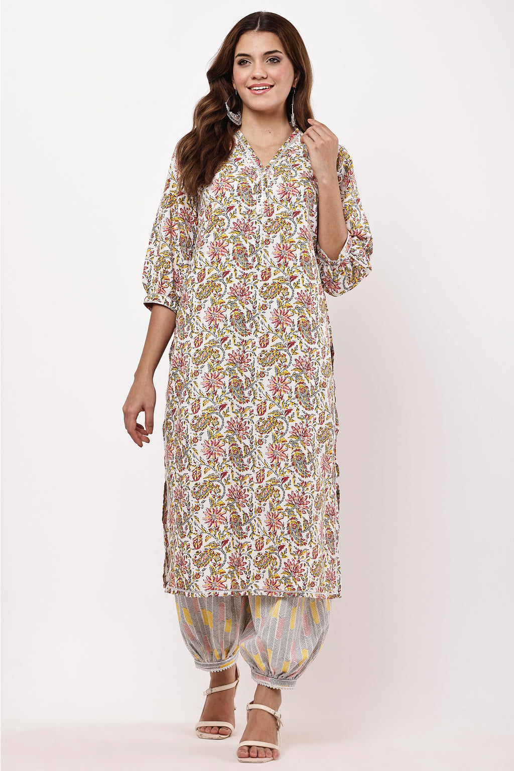 Women Multicolour Floral Printed Kurta Set with Chiffon Dupatta