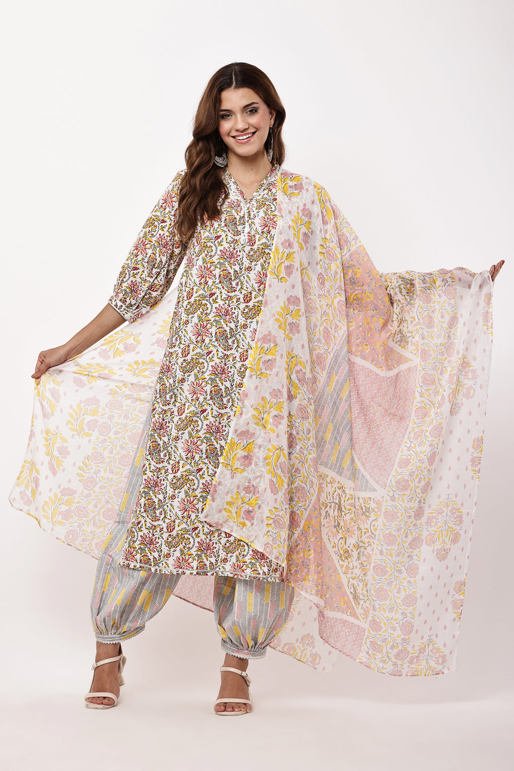 Women Multicolour Floral Printed Kurta Set with Chiffon Dupatta