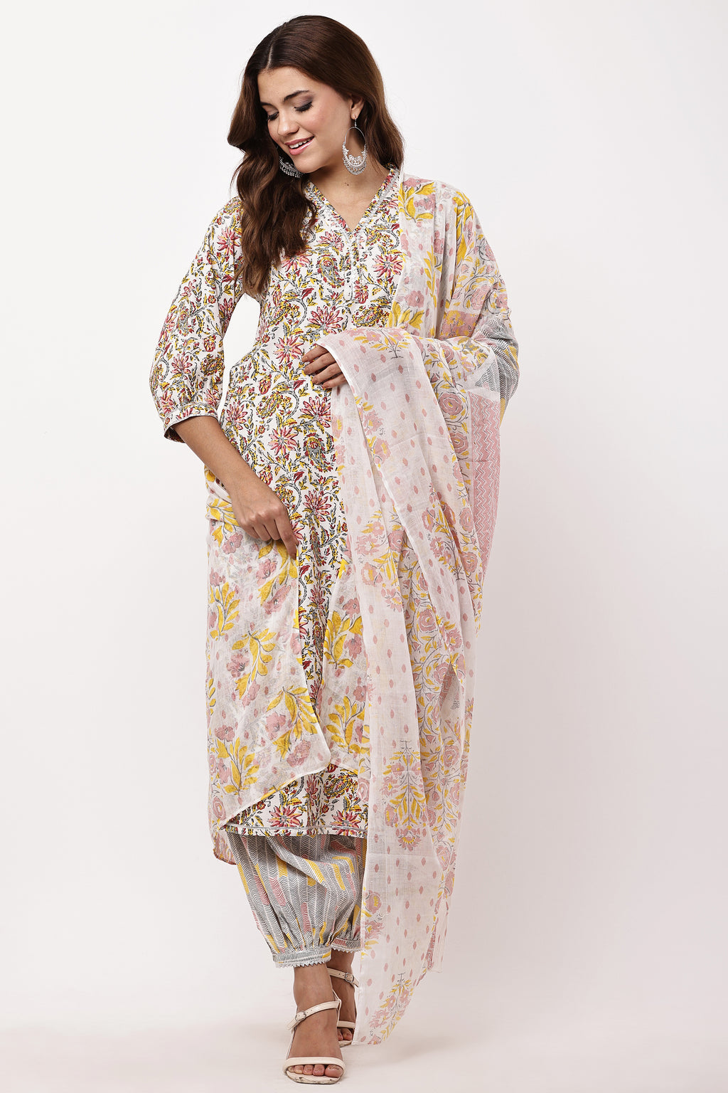 Women Multicolour Floral Printed Kurta Set with Chiffon Dupatta