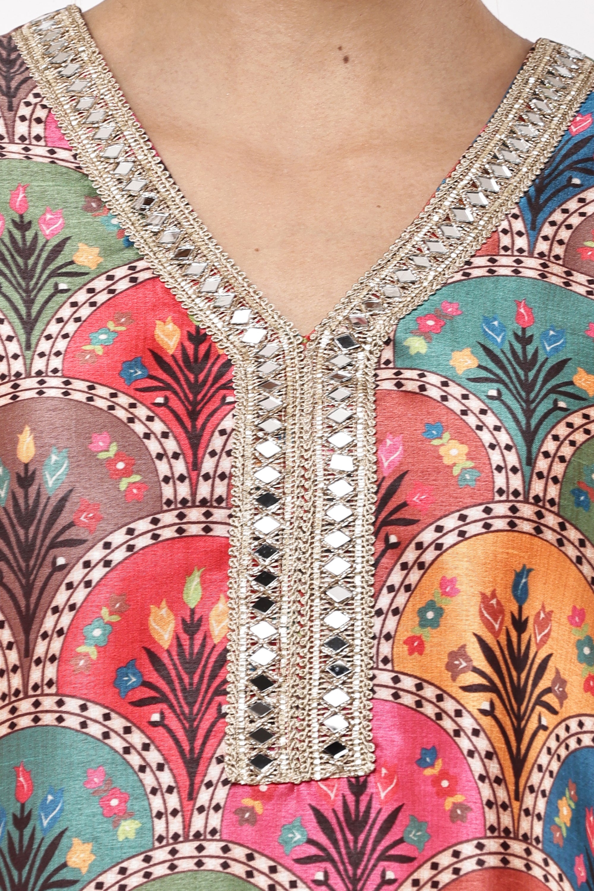 Women Multicolored Ethnic Motifs Kurta Set with Dupatta