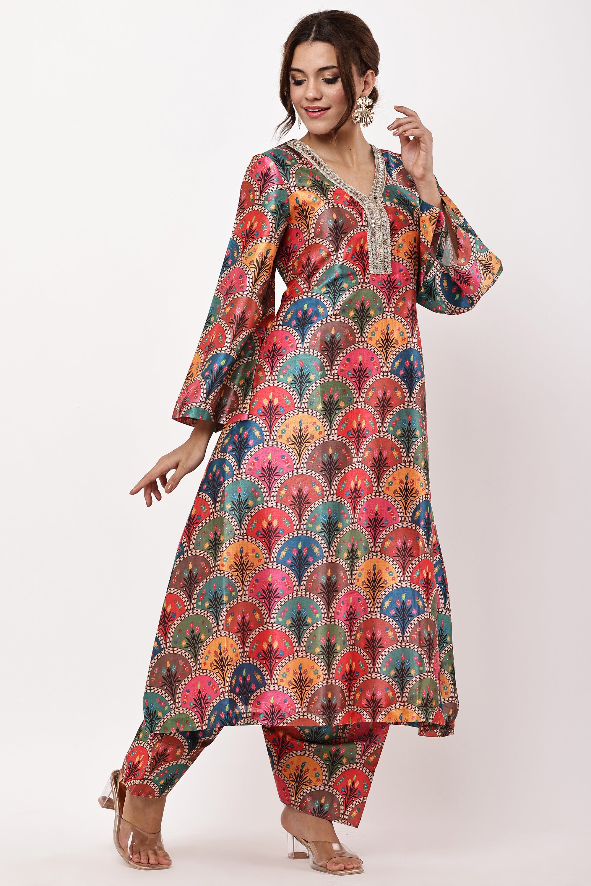 Women Multicolored Ethnic Motifs Kurta Set with Dupatta